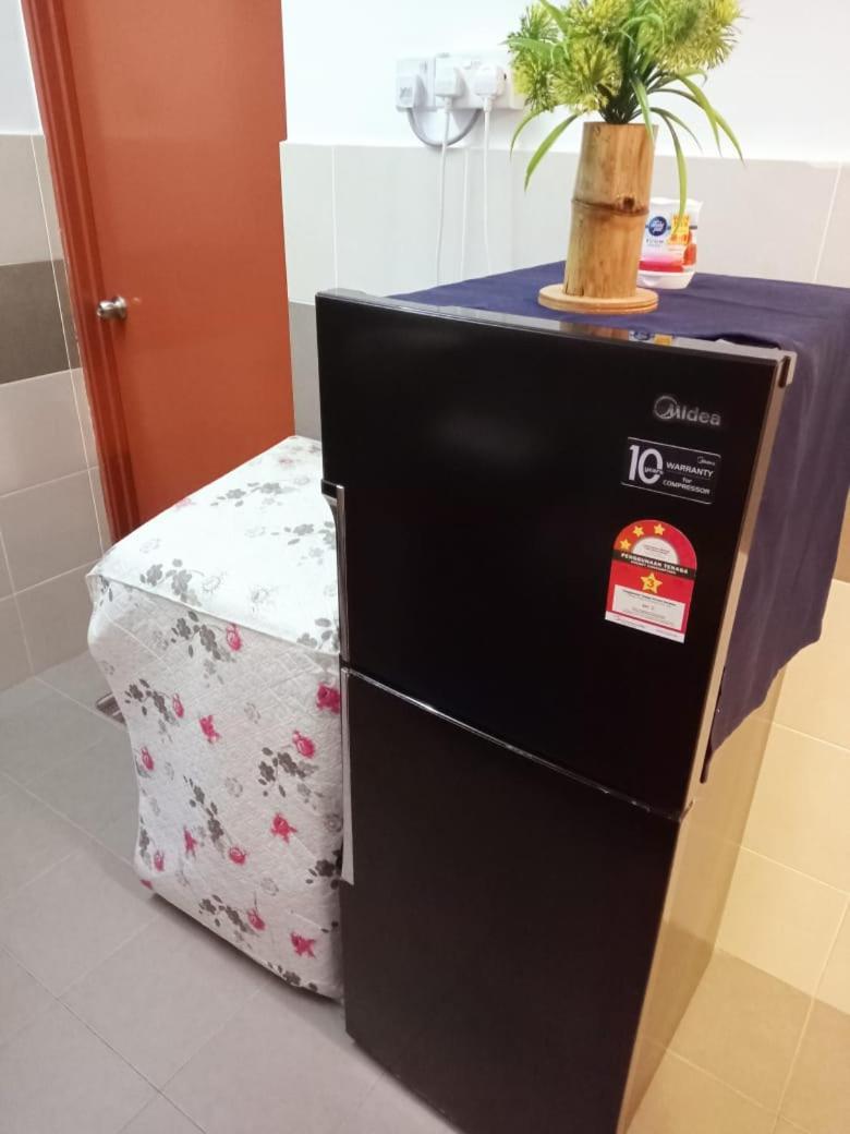 Homestay Kuala Terengganu Rose House Pantai Batu Buruk Dış mekan fotoğraf